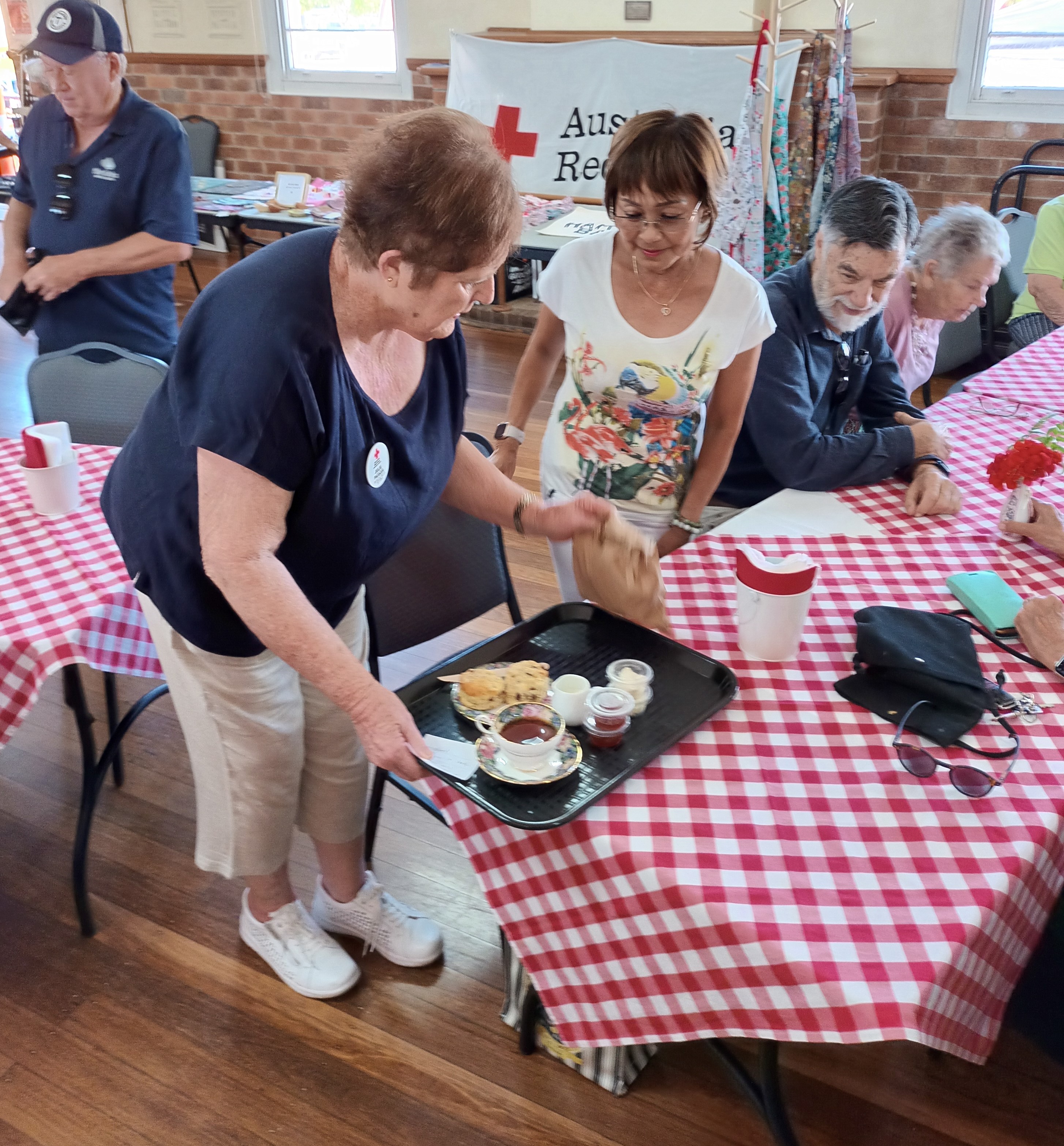 Gerringong Rotary Markets Wave Fm